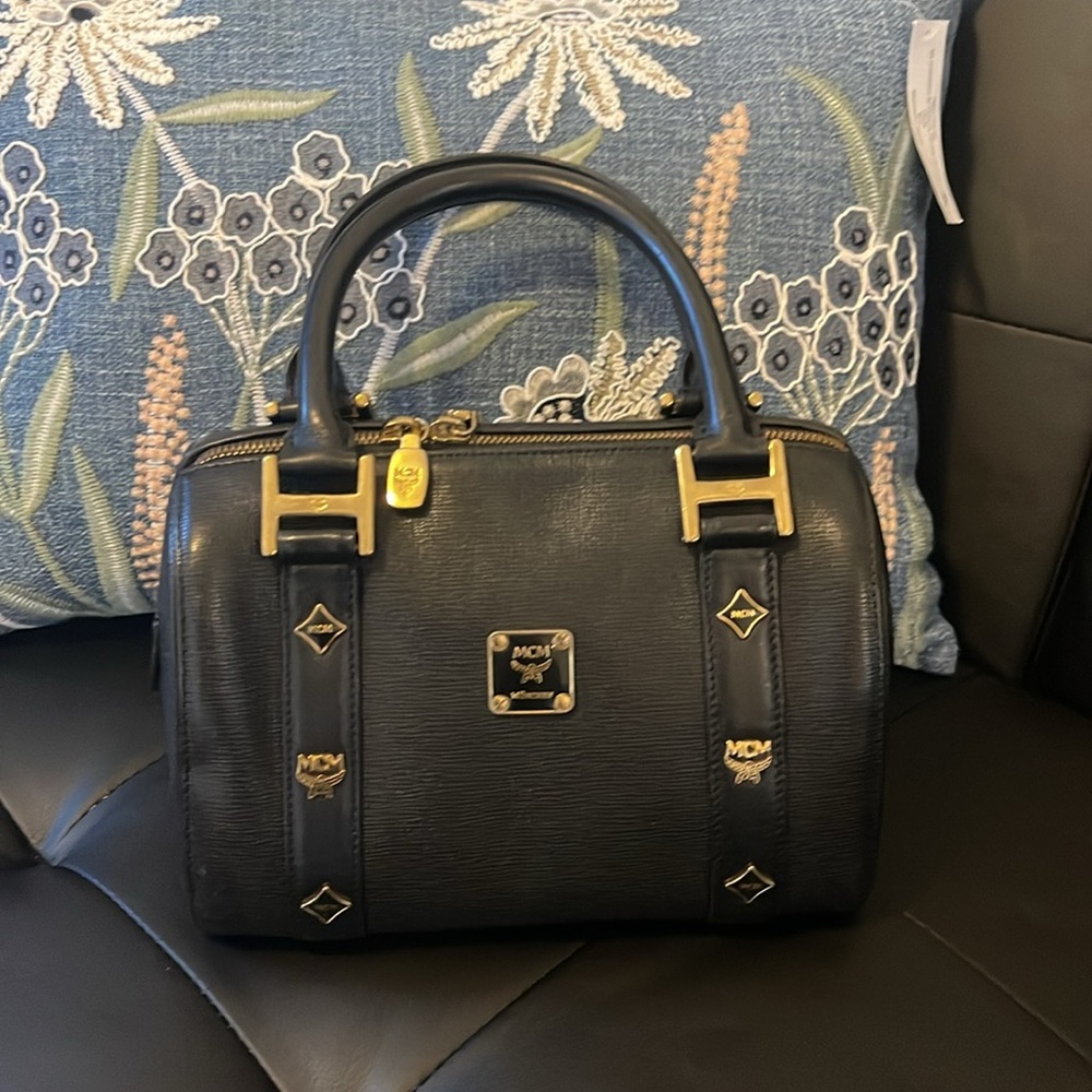MCM Bags - Picture 11 of 12